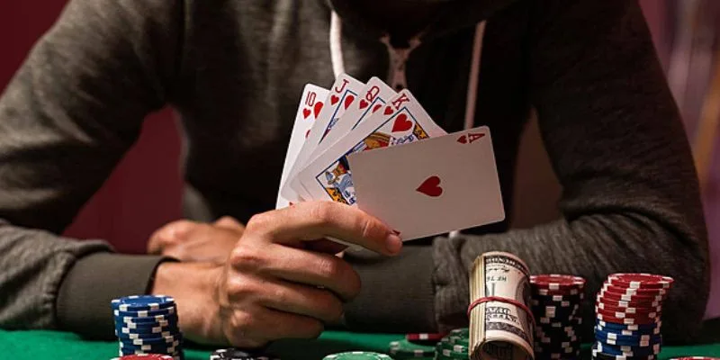 Poker Chơi Sao Cho Thắng Lớn Mỗi Ngày? Jun88 Chỉ Chi Tiết 2025 Continuation bet và barrel đa vòng để duy trì áp lực liên tục